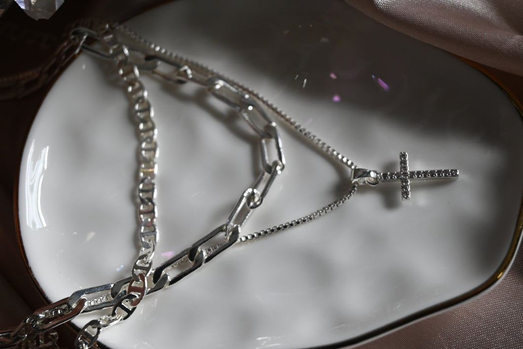 FAITH & FORTUNE CHAINS | Layered Cross Necklace