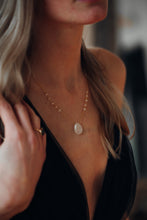 Cargar imagen en el visor de la galería, Rainbow Moonstone Teardrop Necklace with Gold and Beaded Chain
